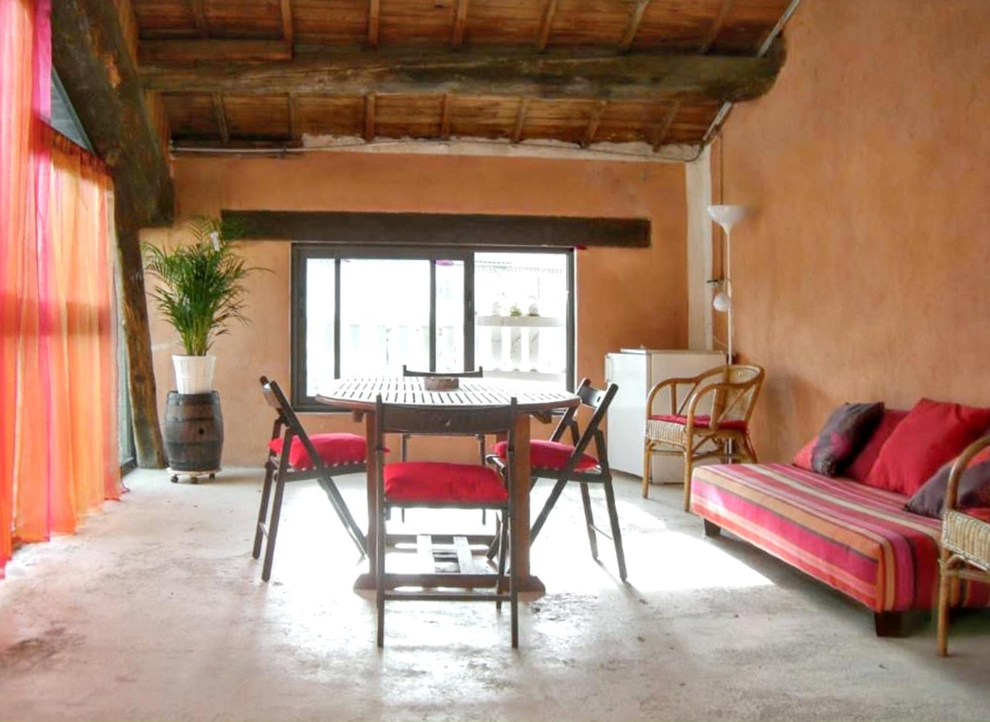Maison Charmante Avec Terrasse Et Jardin A Noves מראה חיצוני תמונה
